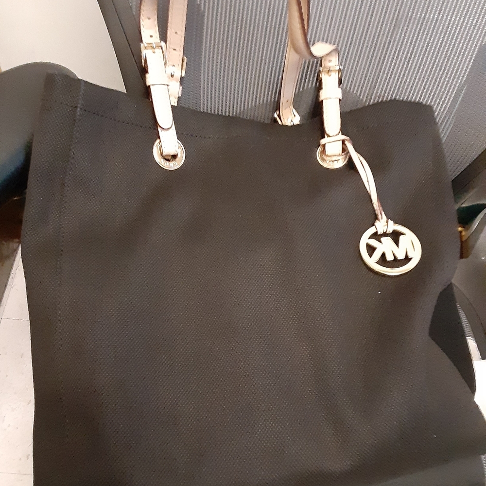 Black Medium size MK bag